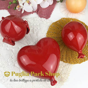 Idee regalo cuore palloncino e pumo rosso in ceramica su Pugliapackshop 300x300